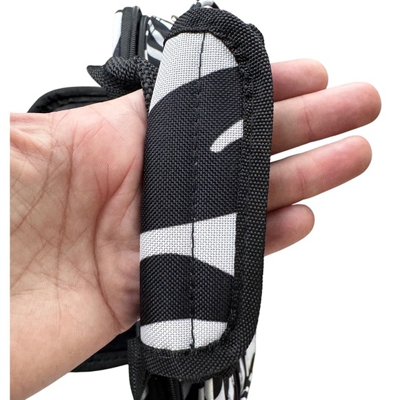 Rockland Zebra Print Carry On Bag Travel Weekender Overnight Duffle Tote - Picture 7 of 7